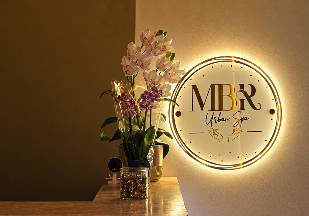massage open now in Copacabana